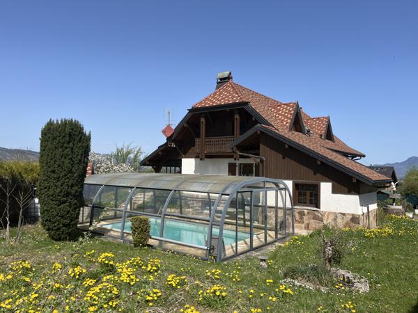 Annecy (74000) SAINT LAURENT (74) CHALET 216 m² - T2 INDEPENDANT - TERRAIN 1200 m² - PISCINE - GARAGE DOUBLE