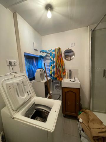 Maison de village 76m2  ANZEME (23) 44000€ à saisir !