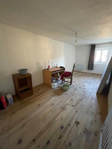 Maison de village 76m2  ANZEME (23) 44000€ à saisir !
