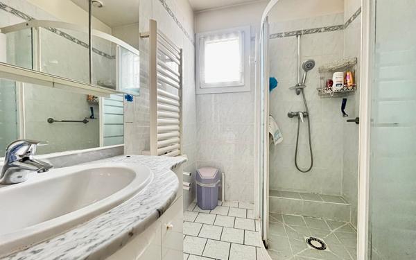 Maison à vendre    5 pièces •  Miramas