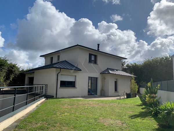 MAISON CONTEMPORAINE A VENDRE A PLOUZANE BREST FINISTERE