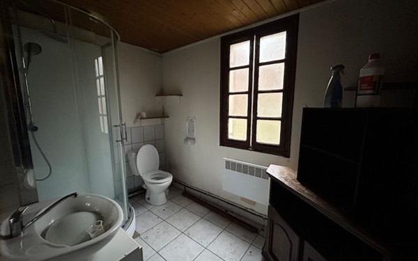 Maison à vendre    3 pièces •  Bruère-Allichamps