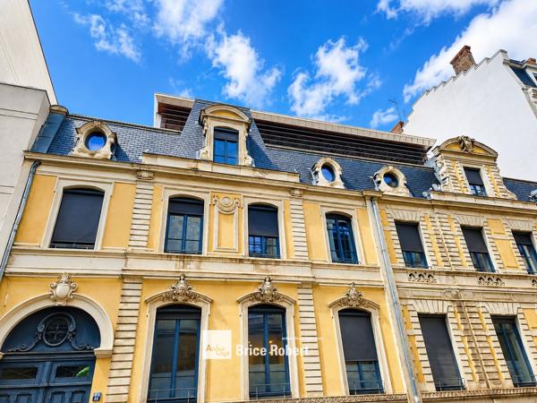 Bureaux à louer Lyon 6ème avec parking privatif et rénovation complète