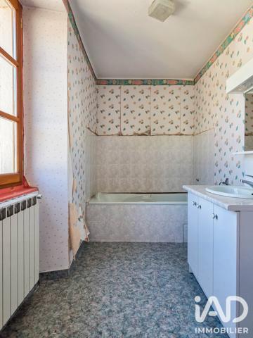 Maison à vendre 8 pièces 210 m² Saint Geniez d'Olt et d'Aubrac