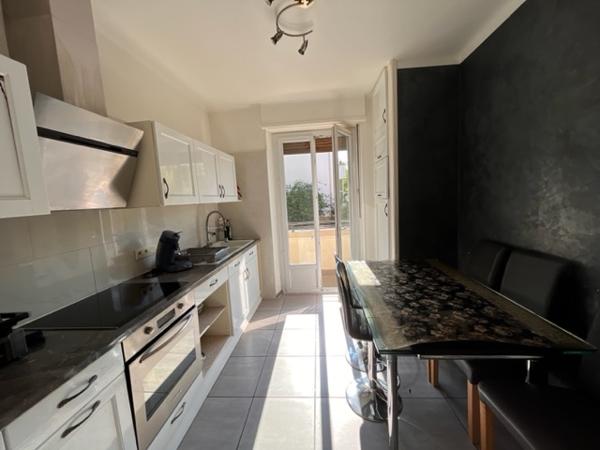 STRASBOURG - Grd 3 pièces 75 m² - 199.500 € FAI