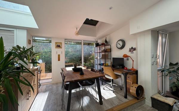 Appartement à vendre    3 pièces • 60,64 m2 Sète