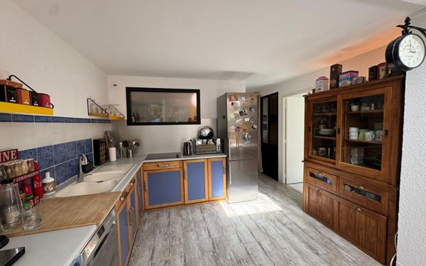 Appartement à vendre    3 pièces • 60,64 m2 Sète