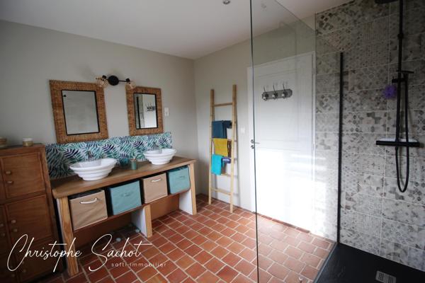 Maison de 143m2 4 chambres et un grand Garage !