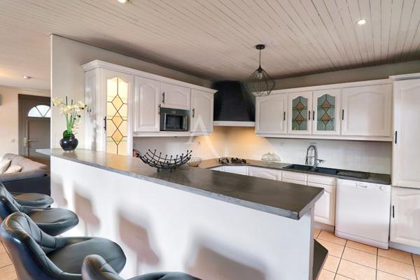 VILLA TYPE 5 ET VILLA TYPE 2 AVEC JARDINS A VINON SUR VERDON