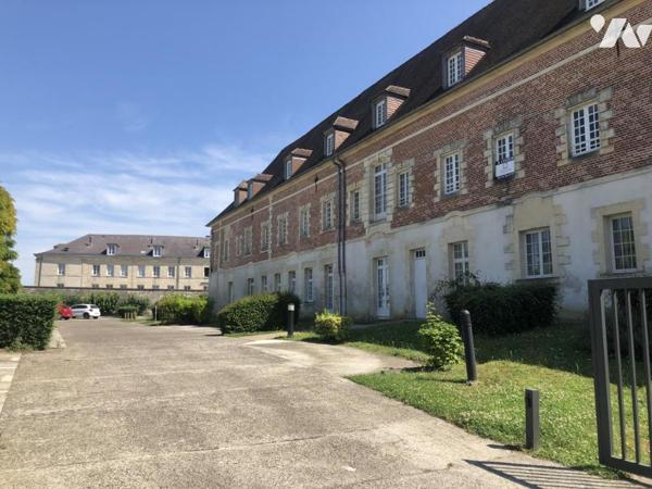 Bel appartement T4, 1er étage, "Le Couvent des Dames de la Congrégation" (102 m2)