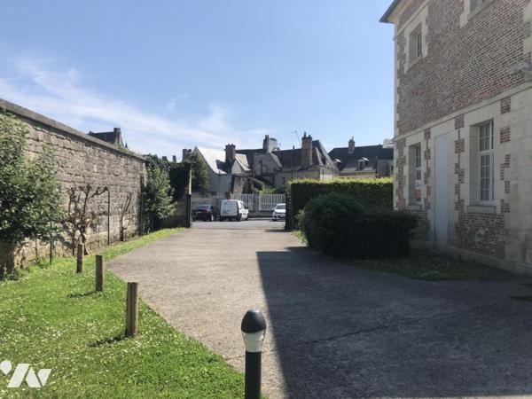 Bel appartement T4, 1er étage, "Le Couvent des Dames de la Congrégation" (102 m2)