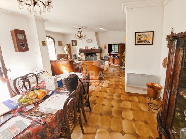 Maison Salon De Provence 6 pièce(s) 160 m2 + 40m2 de garage