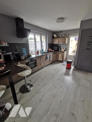 Maison semi-individuelle - proche université, écoles, et transports en commun