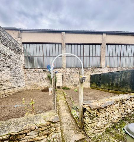 Maison avec fort potentiel , idéal projet de rénovation