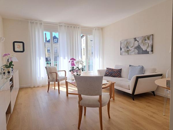 APPARTEMENT RENOVEE CENTRE VILLE