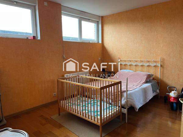 Magnifique Loft entièrement rénové quartier Remicourt!