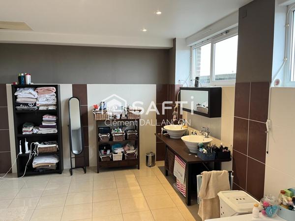 Magnifique Loft entièrement rénové quartier Remicourt!