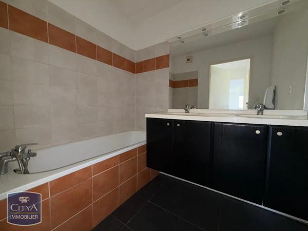 Appartement à louer 3 pièces 54.45m² Cusset (03300)
