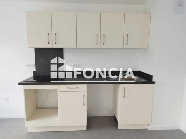 Location Appartement 4 pièces 78 m² - 9 RUE ALFRED CHANGENET Chenove 21300