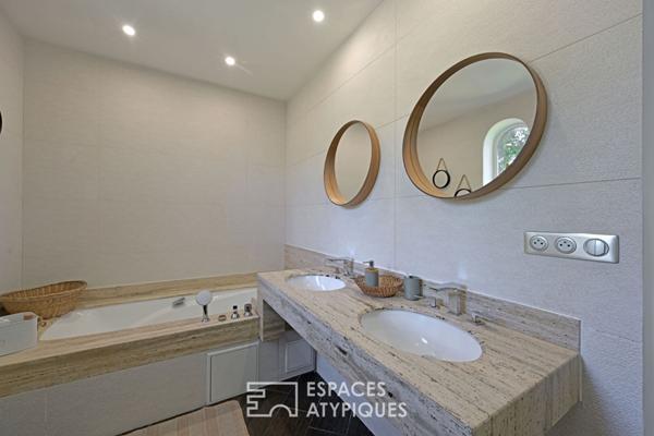 Villa d’exception avec vue, jardin paysagé, piscine, quartier Camplanier