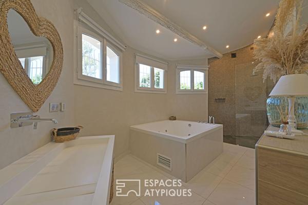 Villa d’exception avec vue, jardin paysagé, piscine, quartier Camplanier