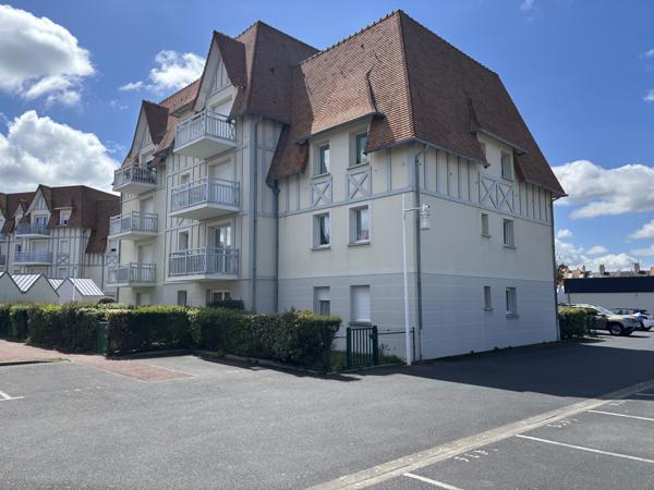 COURSEULLES SUR MER APPARTEMENT A VENDRE EN REZ DE JARDIN