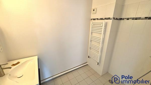 F3 RECENT AVEC BALCON ET GARAGE MONDEVILLE