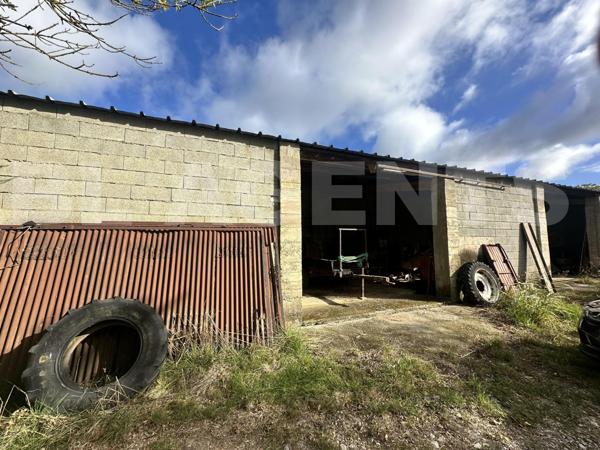 Hangar agricole à rénover sur un terrain de 900 m² prés de Carcassonne
