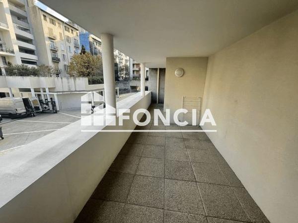 Location Appartement 2 pièces 49.83 m² - 292 AVENUE DU PRADO Marseille 13008