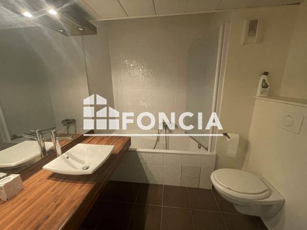 Location Appartement 2 pièces 49.83 m² - 292 AVENUE DU PRADO Marseille 13008