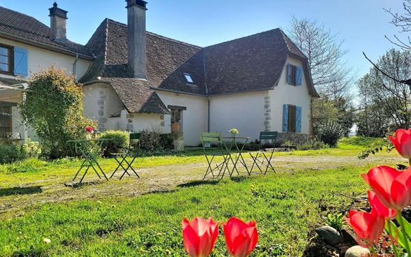 Maison à vendre    11 pièces •  Orthez