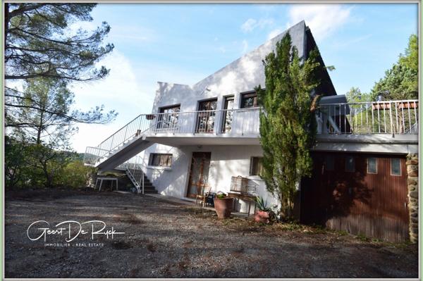 Dpt Aude (11), à vendre LIMOUX maison P6 avec vue panoramique, 5000 m² de terrain et fort potentiel d'investissement