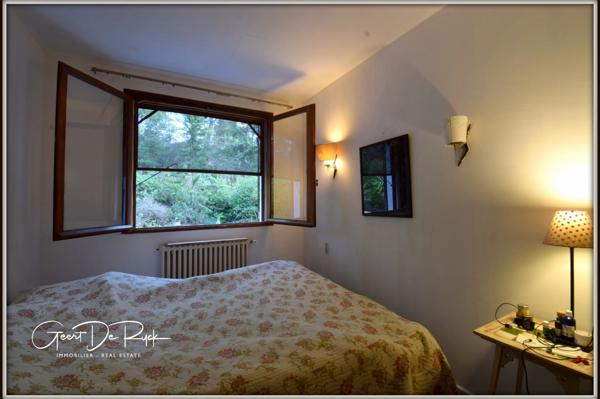 Dpt Aude (11), à vendre LIMOUX maison P6 avec vue panoramique, 5000 m² de terrain et fort potentiel d'investissement