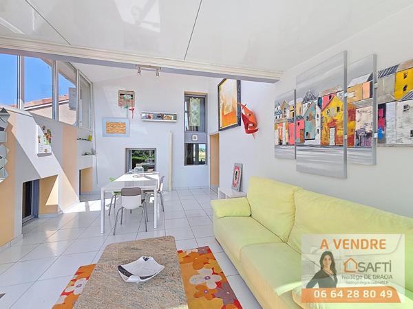 maison d'architecte T7 sur les coteaux et au calme