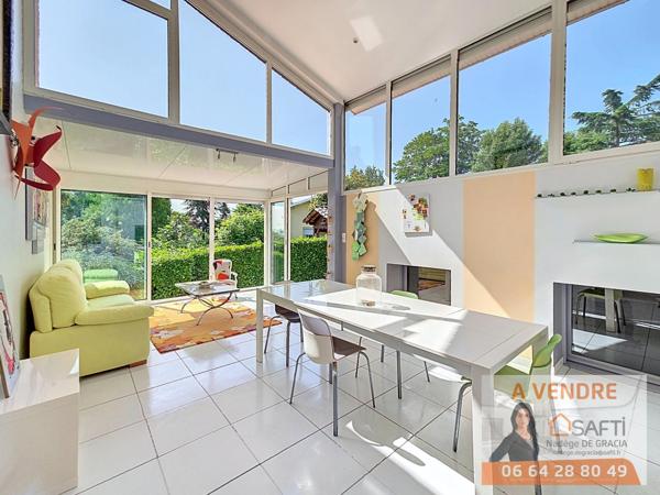 maison d'architecte T7 sur les coteaux et au calme