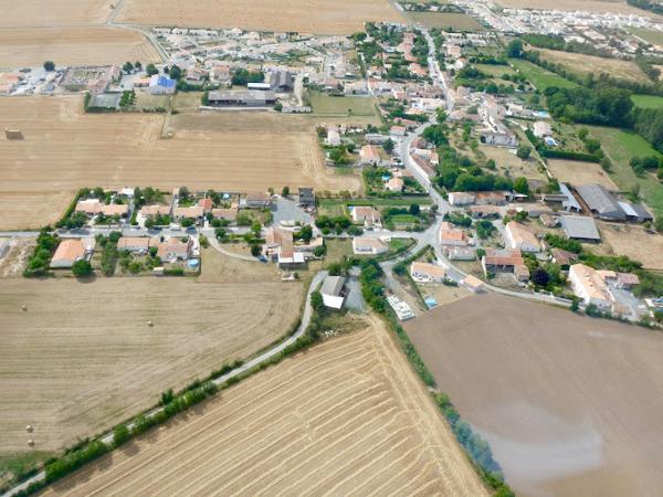 Angliers (17540) TERRAIN VIABILISE DISPONIBLE