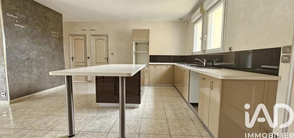 Maison à vendre 15 pièces 303 m² Monnaie