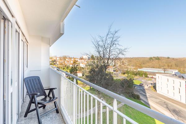 Vente Appartement79 m² - 4 Pièces - LA ROCHE SUR YON (85000)