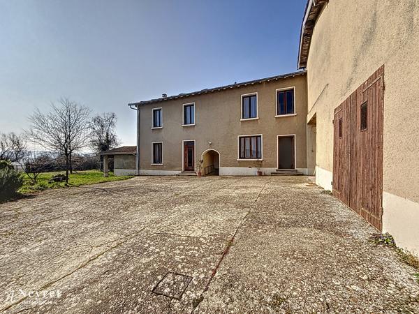 Corps de ferme à rénover -COMMUNAY