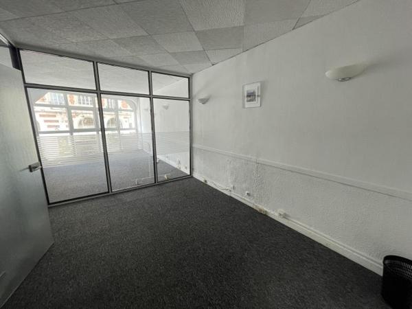 Bureau à Vendre à LILLE 190800 €