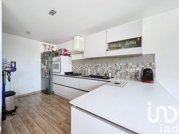 Appartement 4 pièces de 80 m² à Carros (06510)