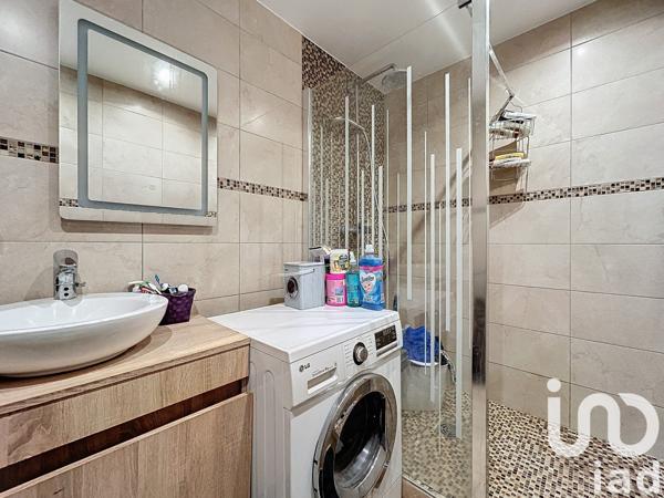 Appartement 4 pièces de 80 m² à Carros (06510)