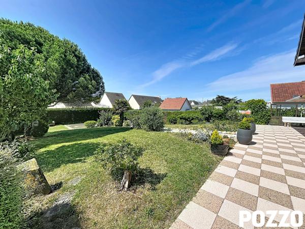 Maison Saint Martin de Bréhal 6 pièces 129 m2 environ SAINT MARTIN DE BREHAL