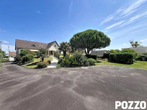 Maison Saint Martin de Bréhal 6 pièces 129 m2 environ SAINT MARTIN DE BREHAL