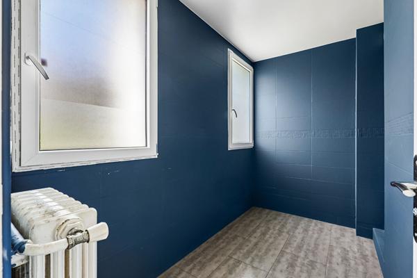 APPARTEMENT  -  4 PIECES - NOISY LE SEC - proche du RER E