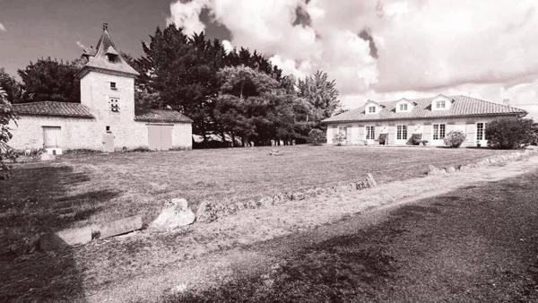 Magnifique maison familiale de caractère – 219 m² habitables, parc arboré de 4 900 m², dépendances et pigeonnier – secteur Artigues, Foulayronnes