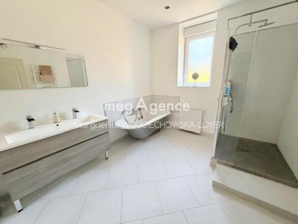 Maison à ALENCON, 61000 - 7 pièces 205m²