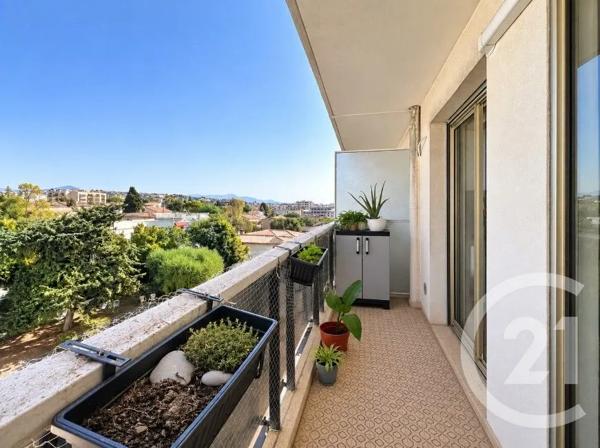 Appartement F3 à vendre  3 pièces - 68,04 m 2   CAGNES SUR MER  - 06