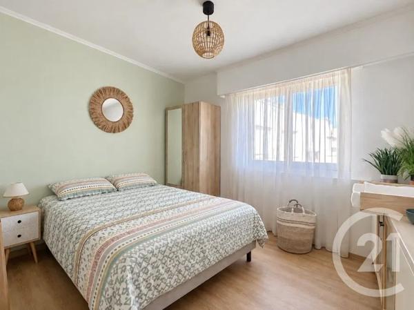 Appartement F3 à vendre  3 pièces - 68,04 m 2   CAGNES SUR MER  - 06
