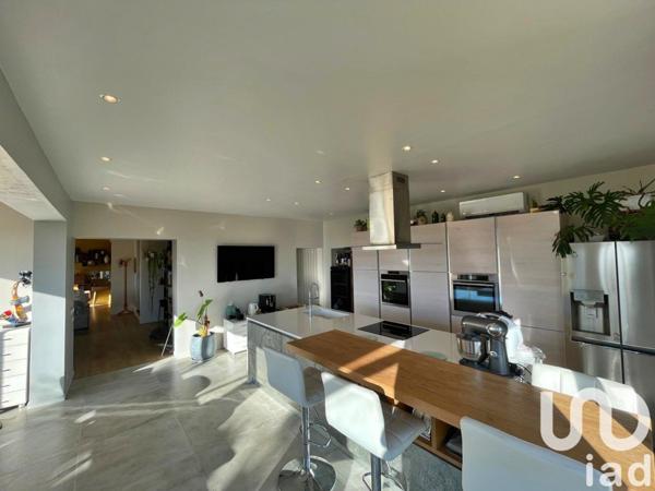 Maison 6 pièces de 179 m² à Nice (06000)